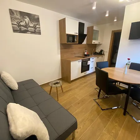 Aero Apartmaji Lesce-bled アパート