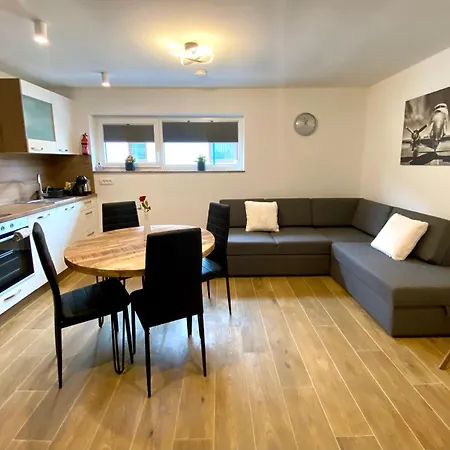 Διαμέρισμα Aero Apartmaji Lesce-bled *